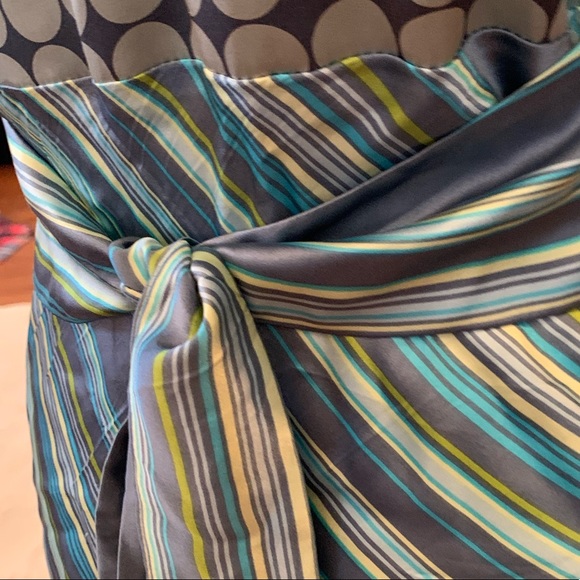 Old Navy 100% Silk Top with back ties - Picture 8 of 9